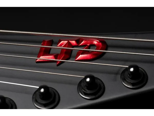 ESP LTD M-7B HT Black Metal II, detail 4