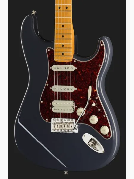 Fender Am Pro Clsc Strat HSS MN FBLK, detail 4