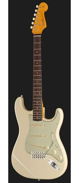Fender AV II 61 STRAT RW OWT, detail 2