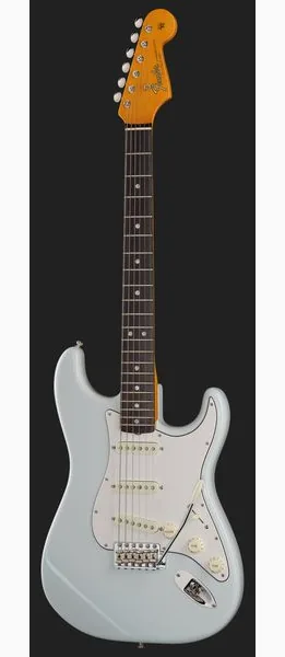 Fender AV II 65 Strat RW SNB, detail 2